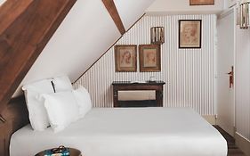Hotel de Senlis Paris France